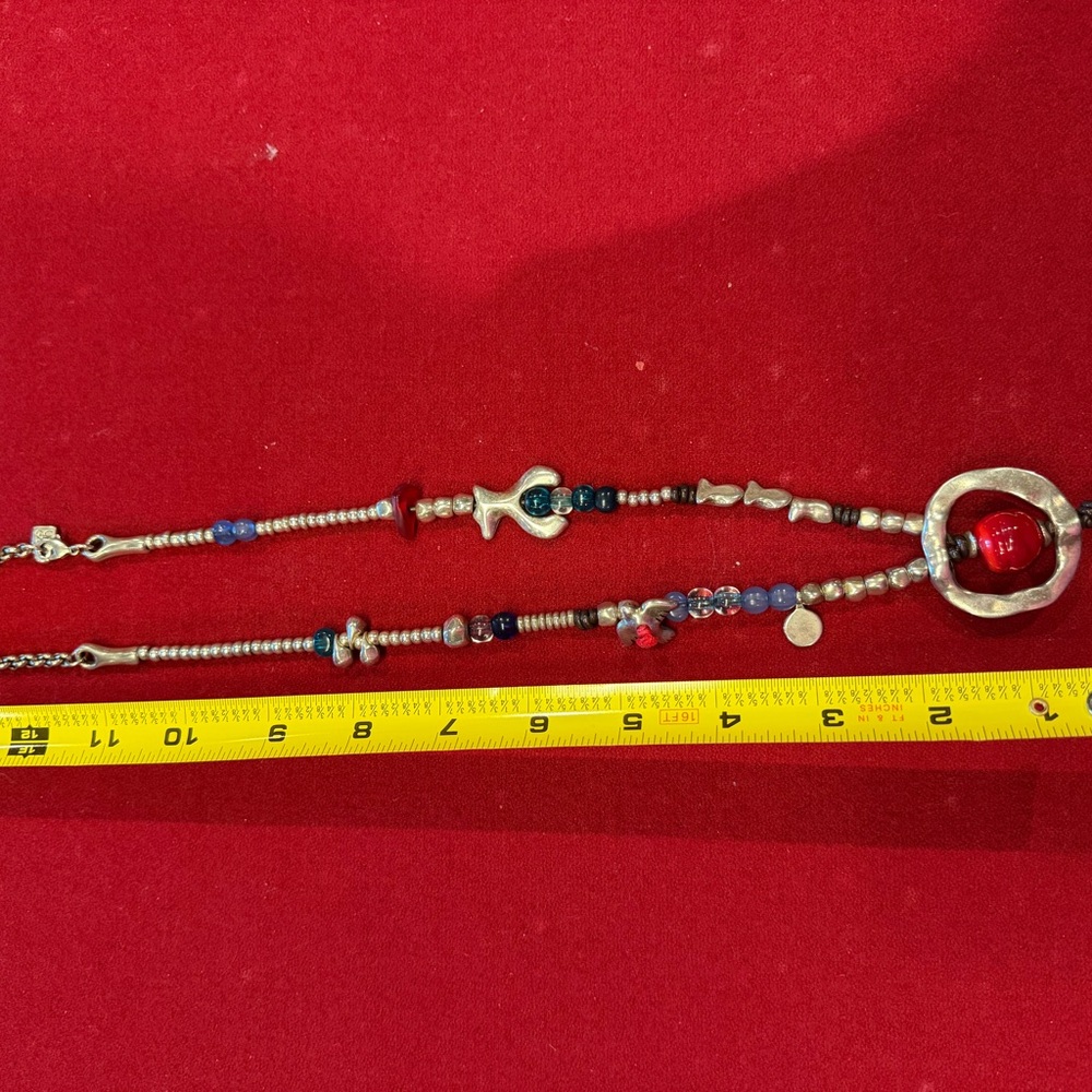 RARE UNO de 50 Silver Necklace with Red and Blue Accents - Mother Earth - Picture 5 of 8